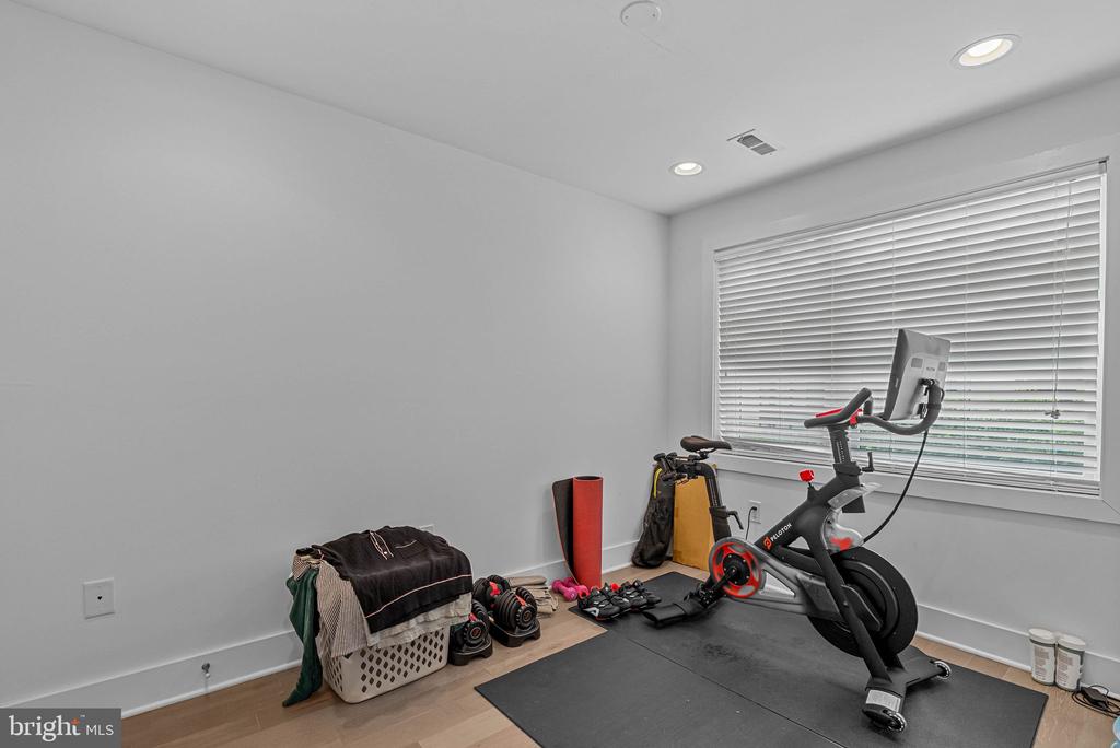 634 N 5TH STREET 5