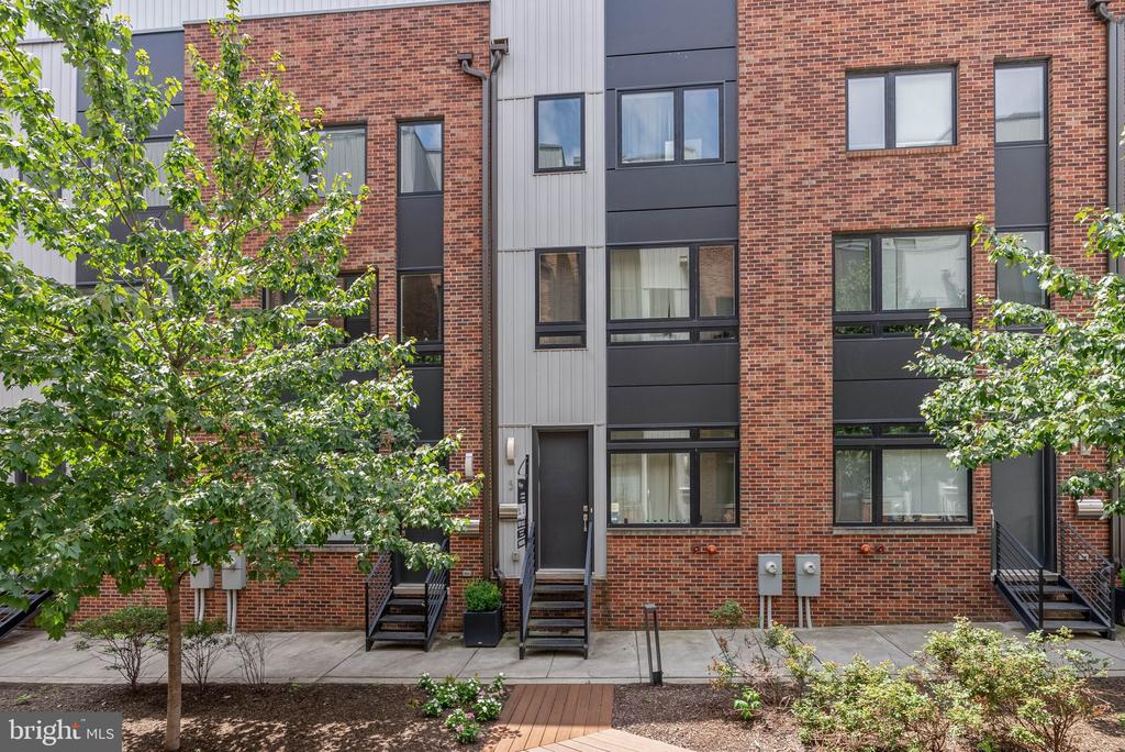 634 N 5TH STREET 5