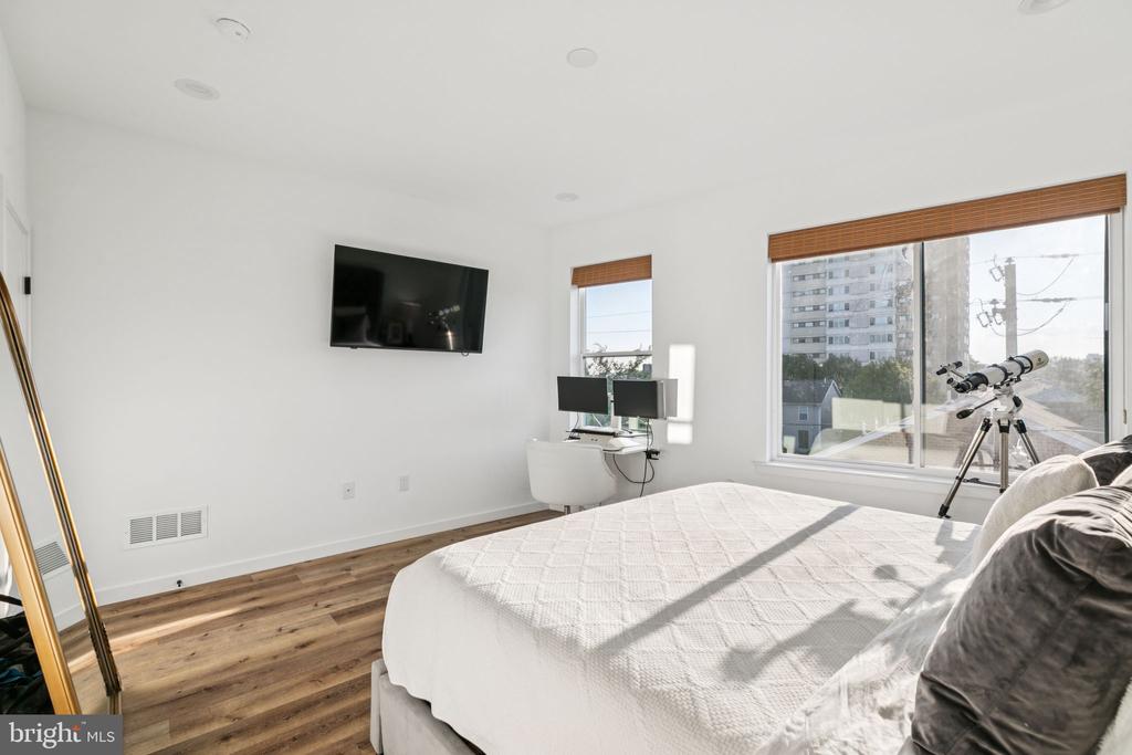 1007 S 3RD STREET A