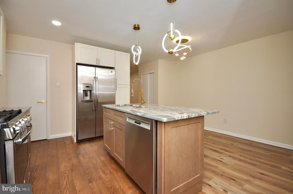 3039 MILLER STREET