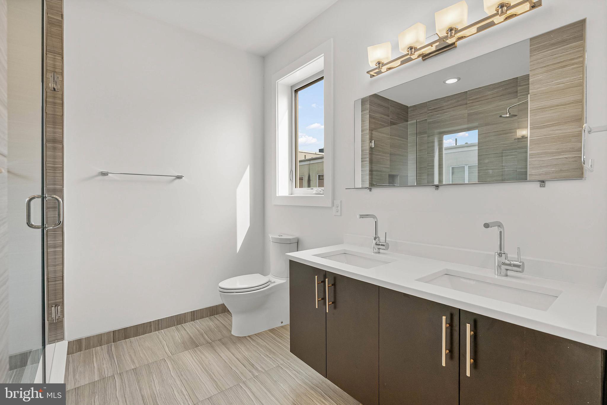 927 N FRONT STREET 31 2