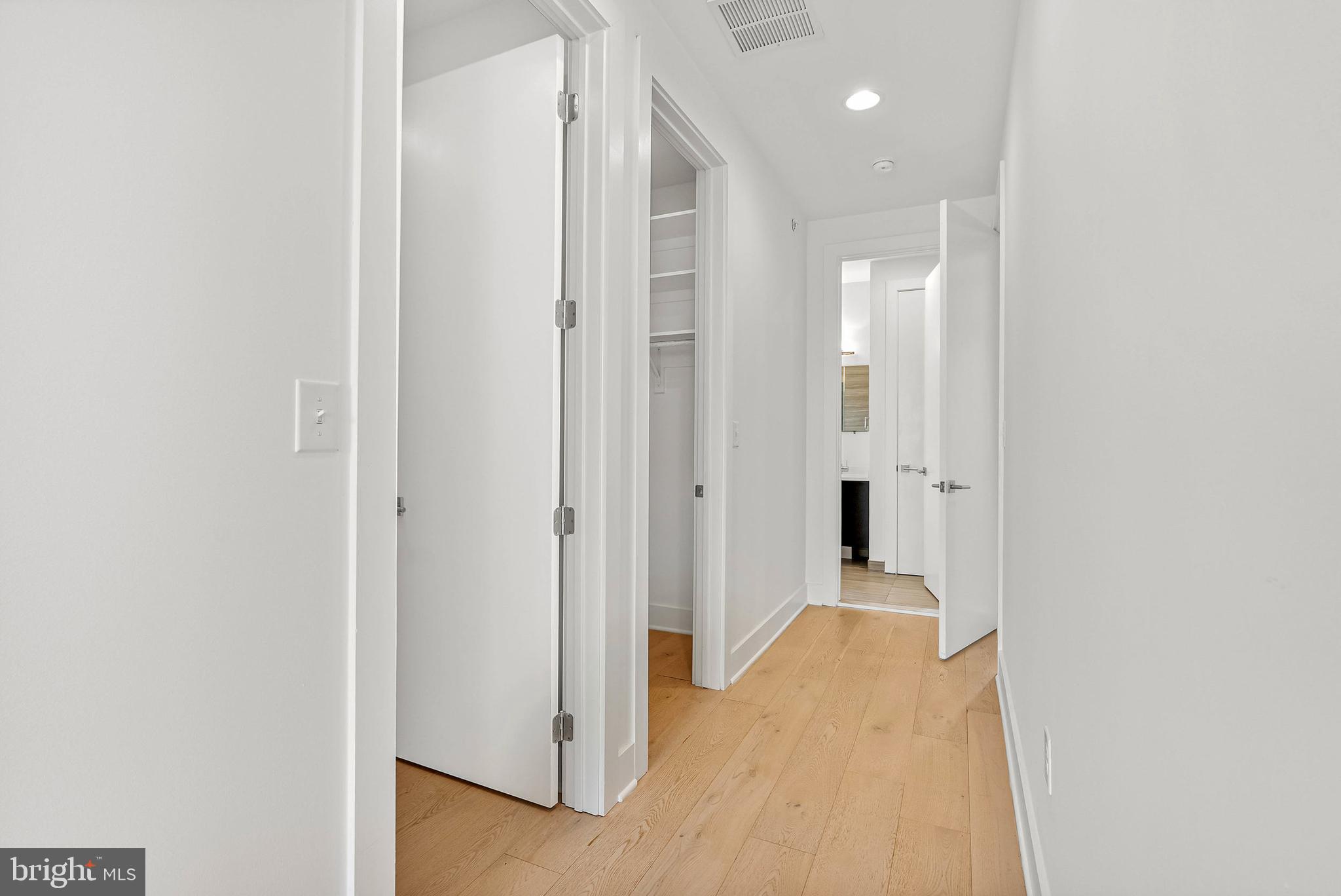 927 N FRONT STREET 31 2
