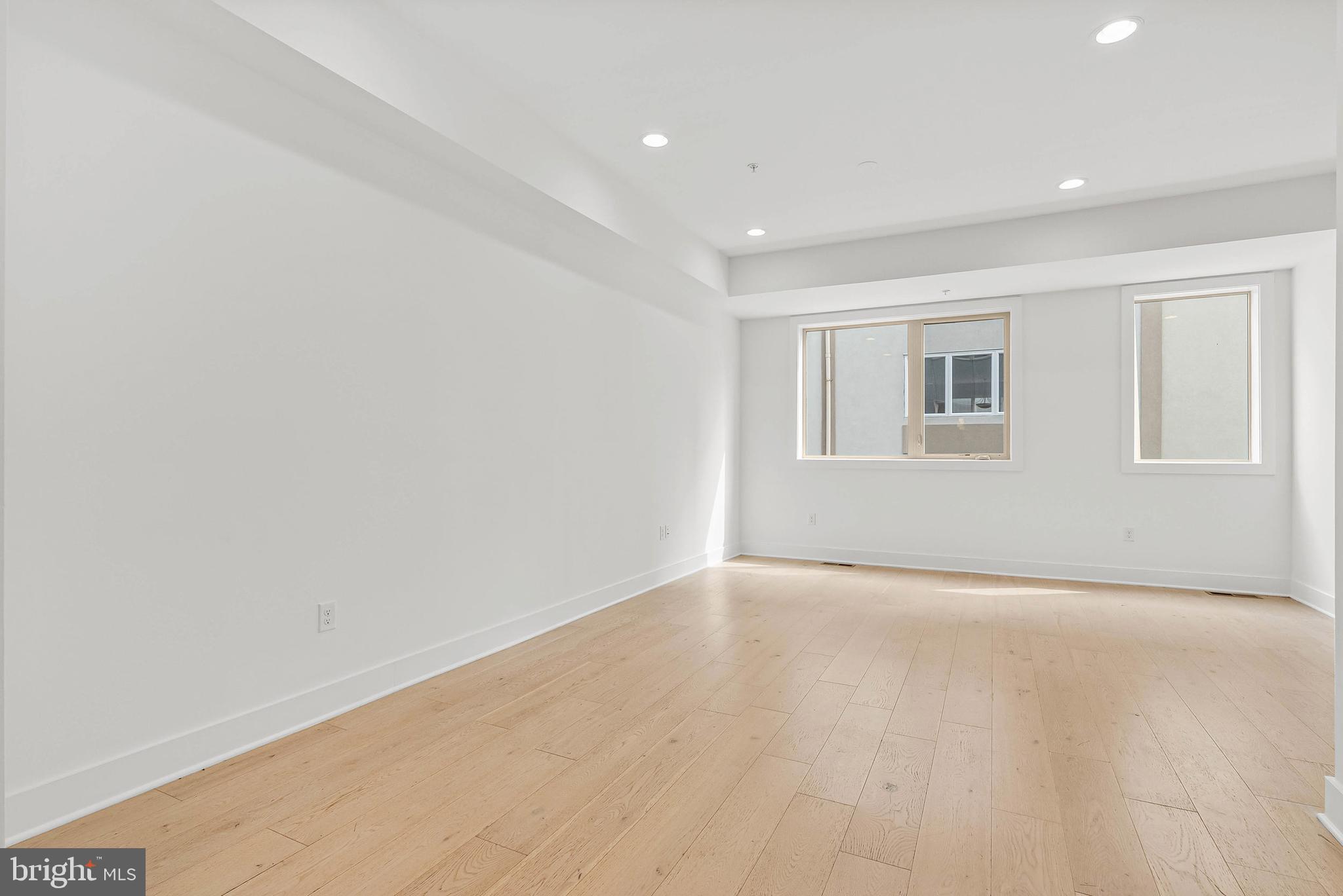 927 N FRONT STREET 31 2