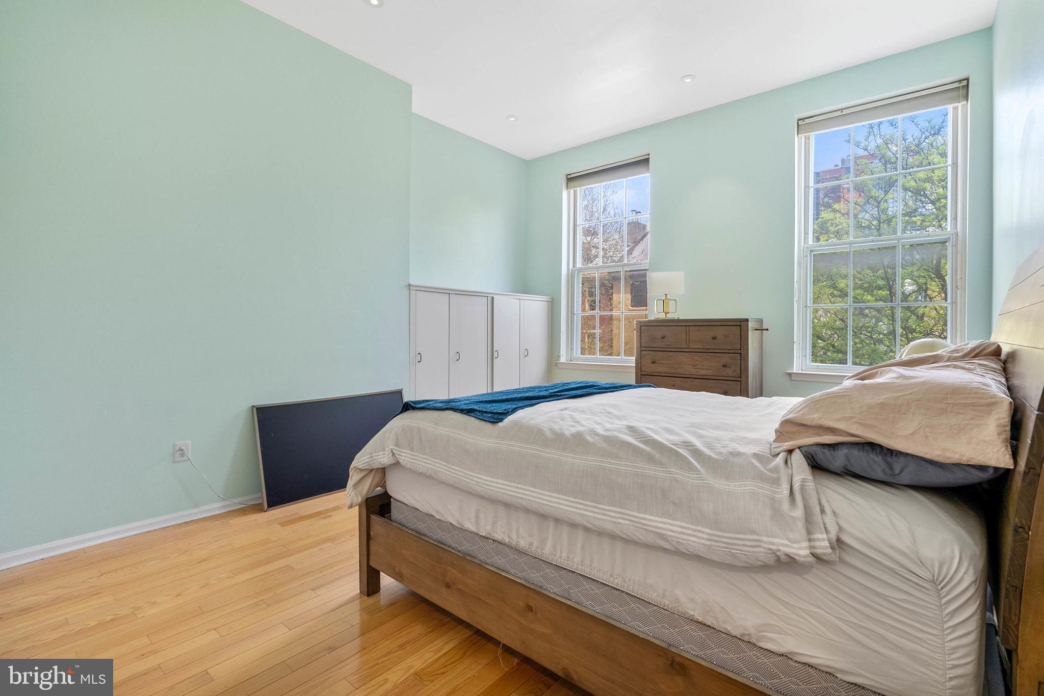 914 SPRUCE STREET 9