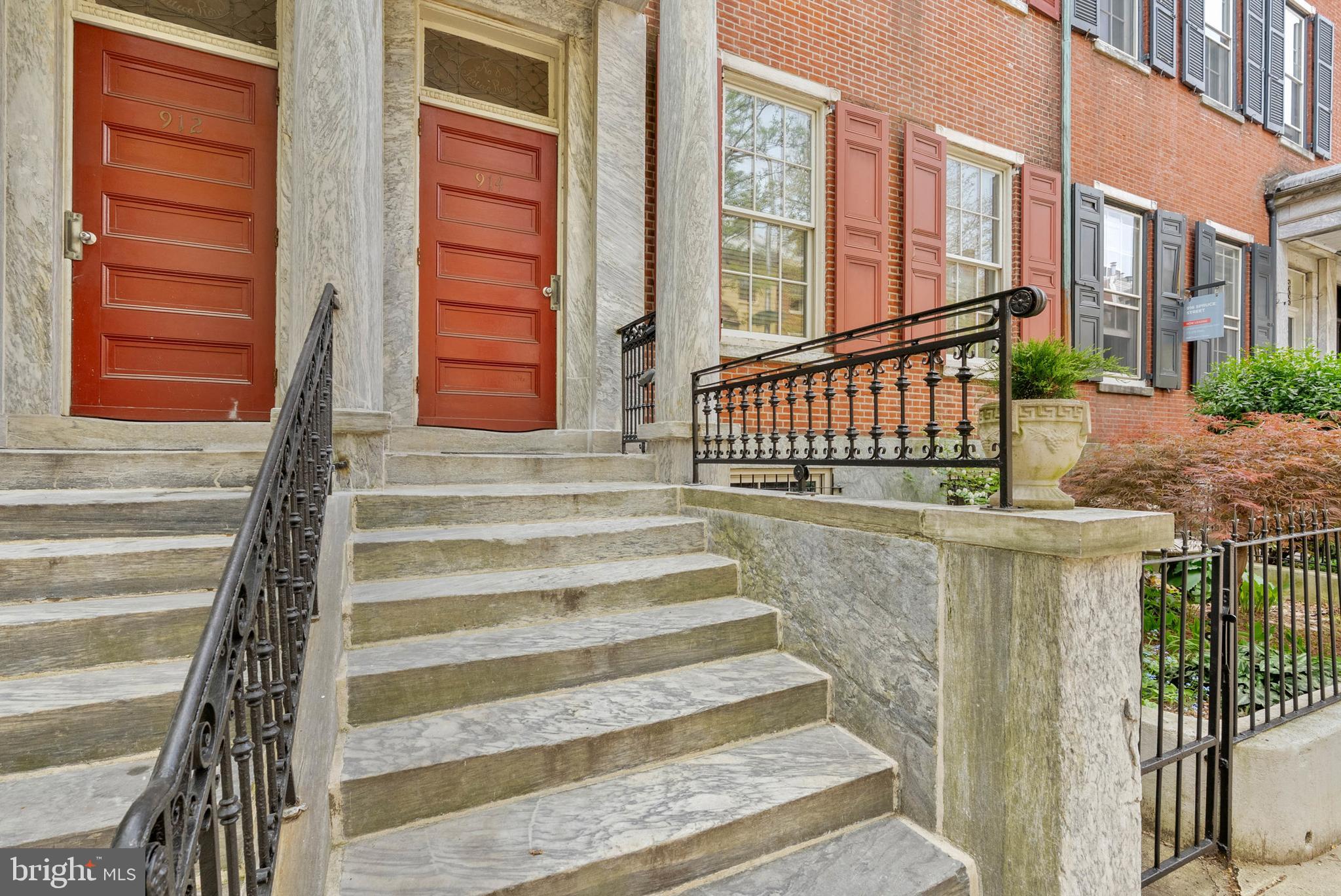 914 SPRUCE STREET 9
