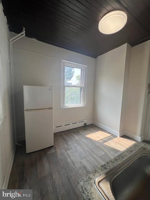 3420 RACE STREET 2R