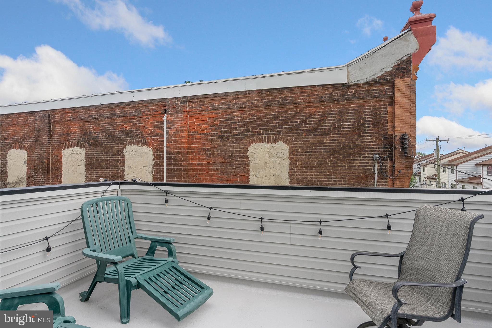 133 W HUNTINGDON STREET