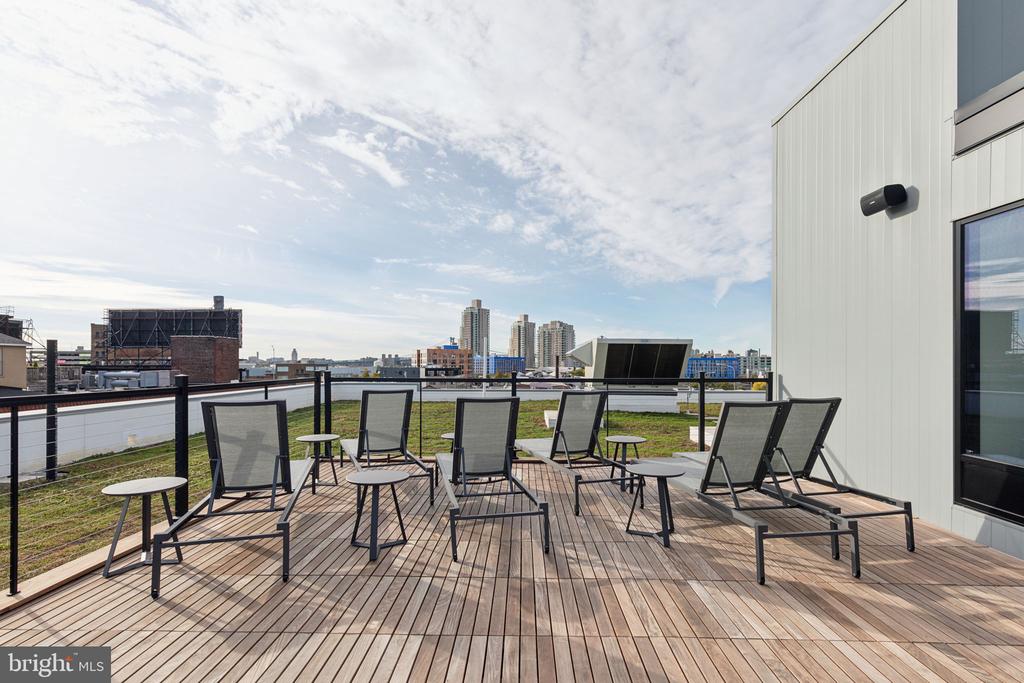 1122 FRANKFORD AVENUE 306