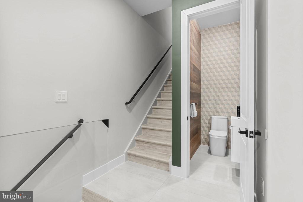 139 W JEFFERSON STREET