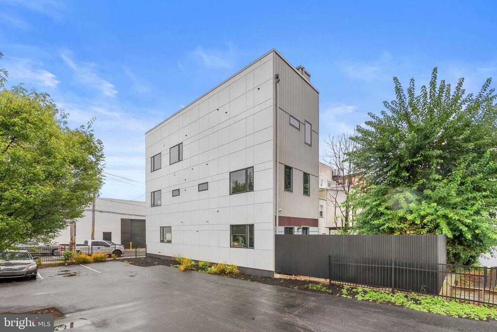139 W JEFFERSON STREET
