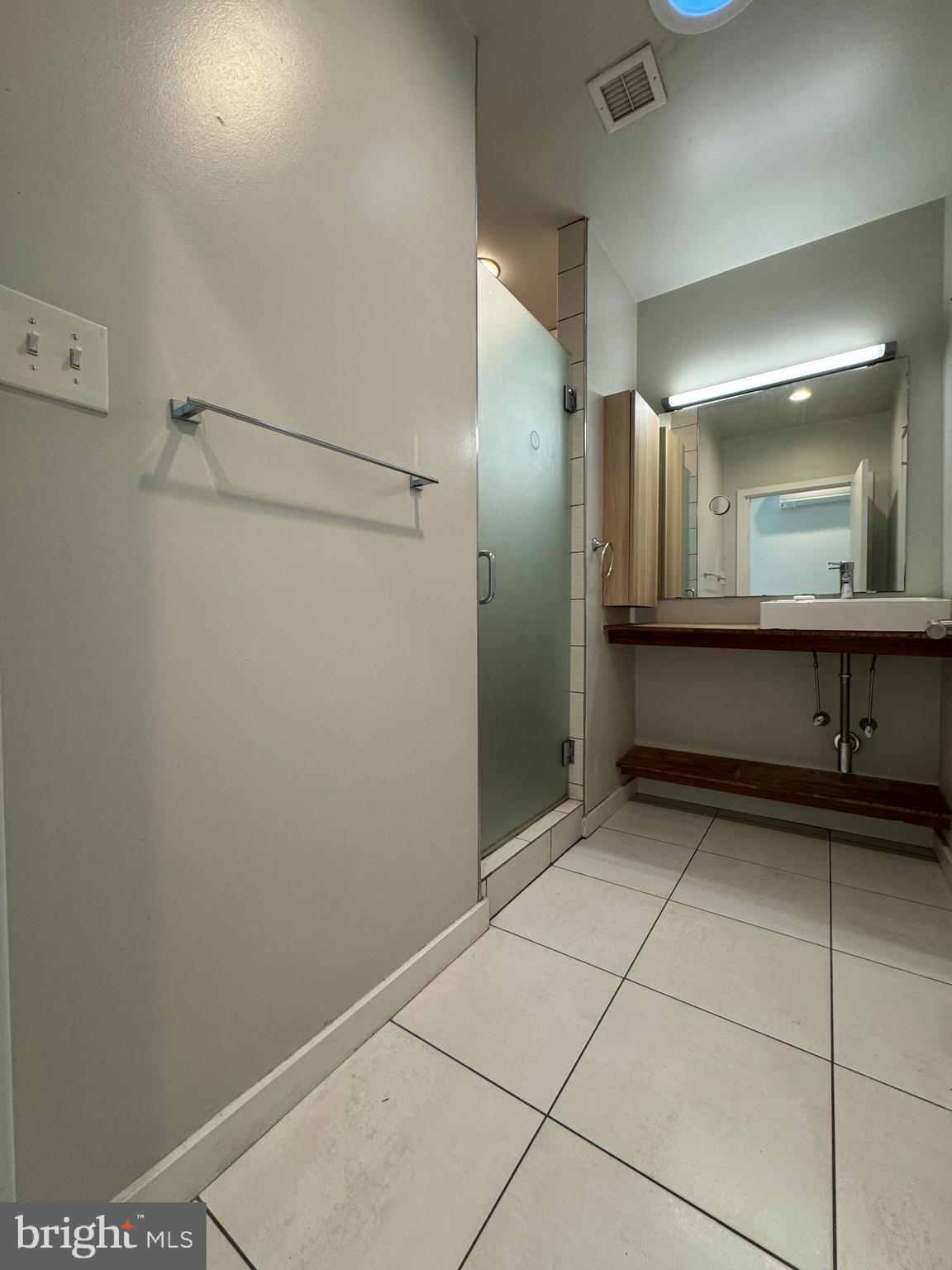 1308 N HOPE STREET B