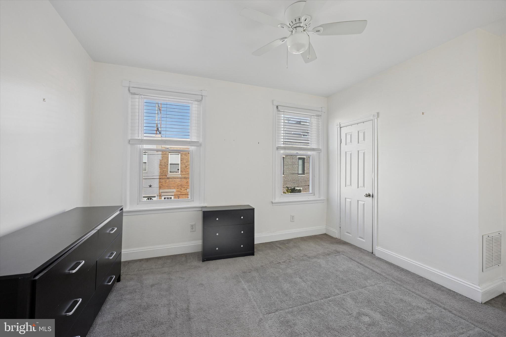 1525 S TAYLOR STREET