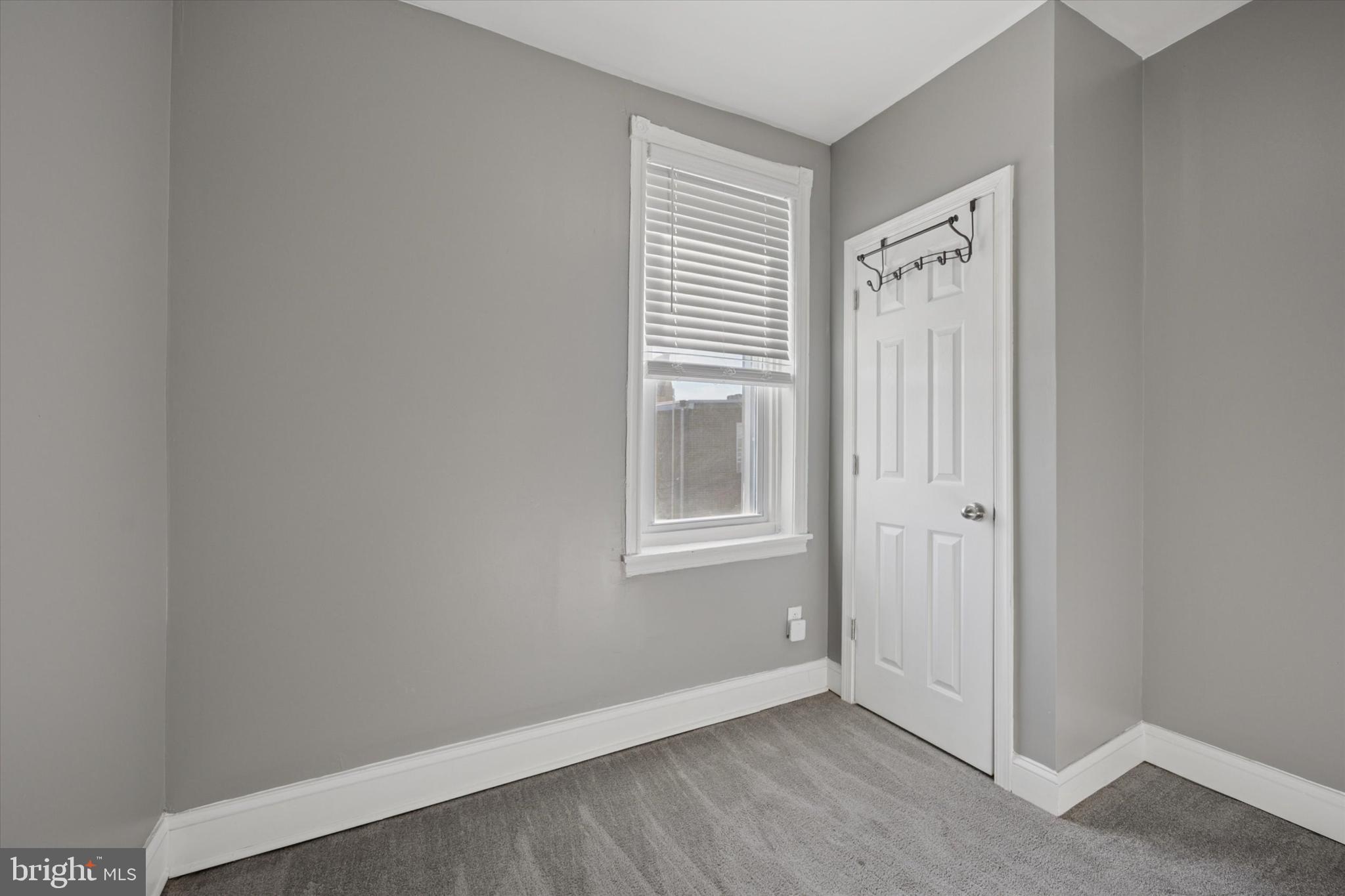 1525 S TAYLOR STREET