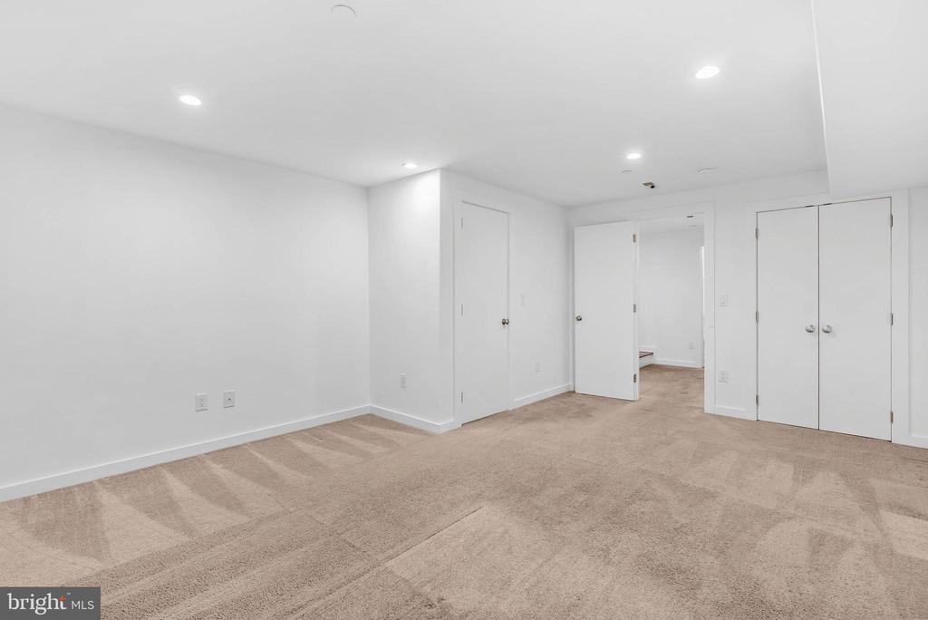 1548 S 25TH STREET
