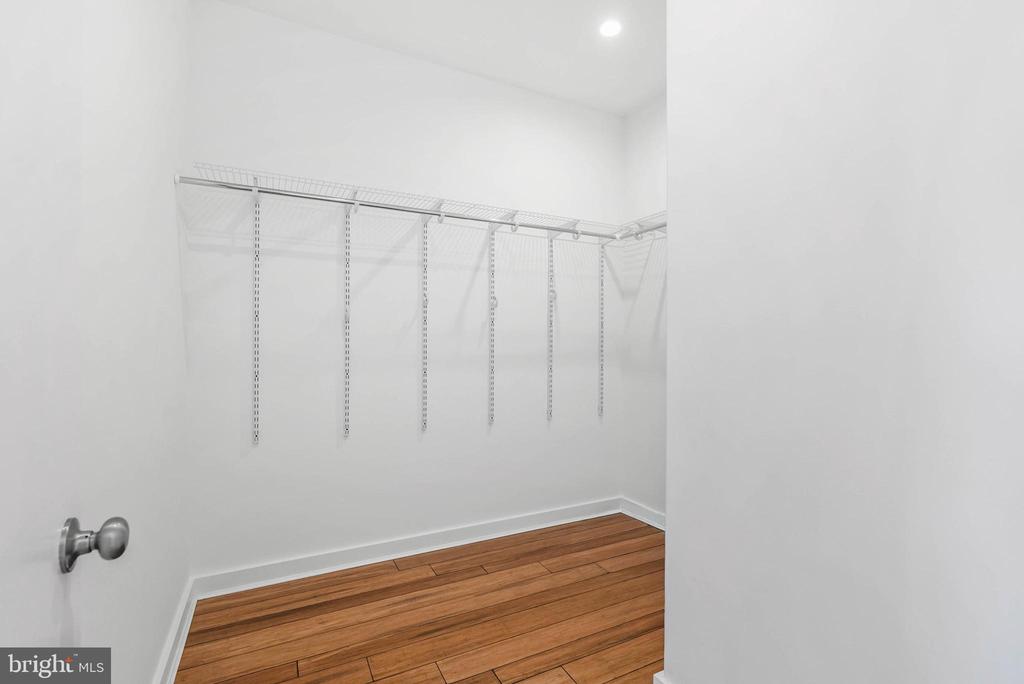 1548 S 25TH STREET