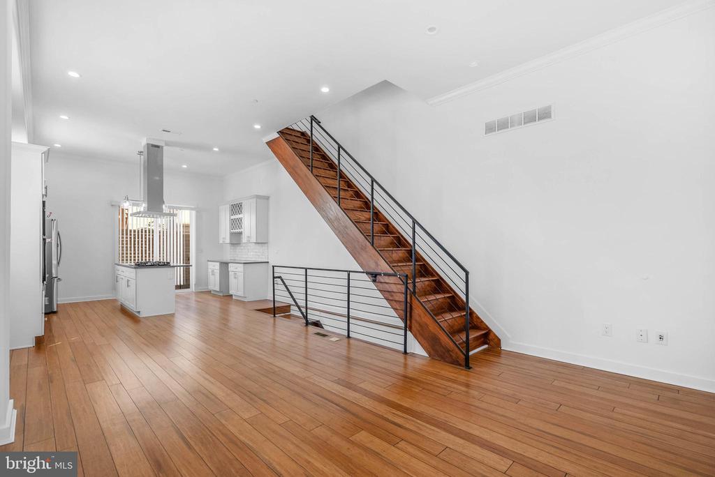 1548 S 25TH STREET