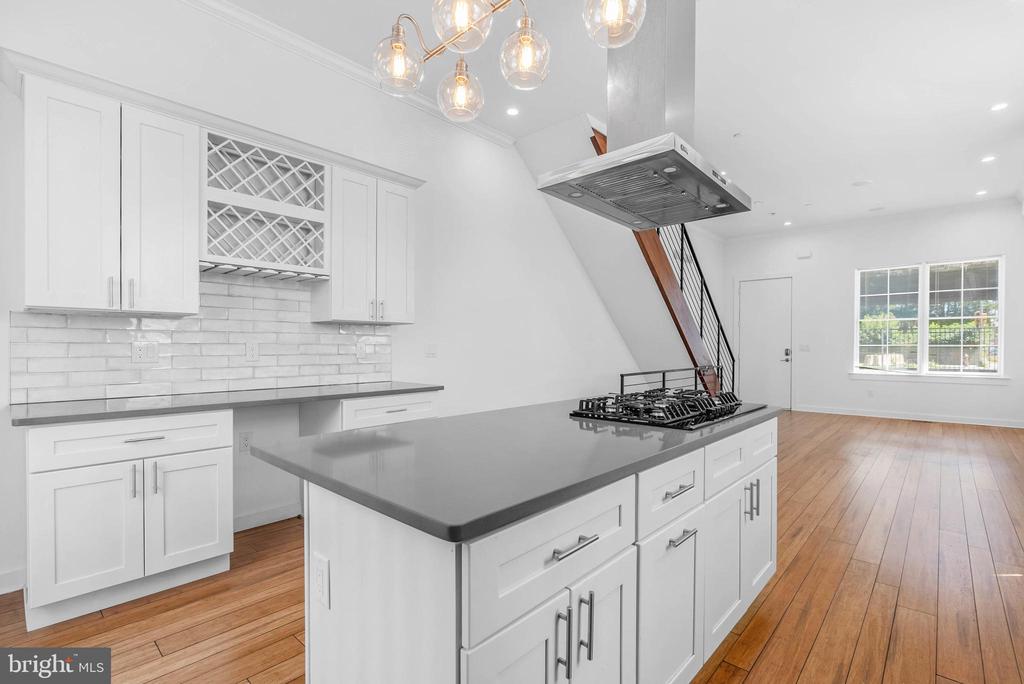1548 S 25TH STREET