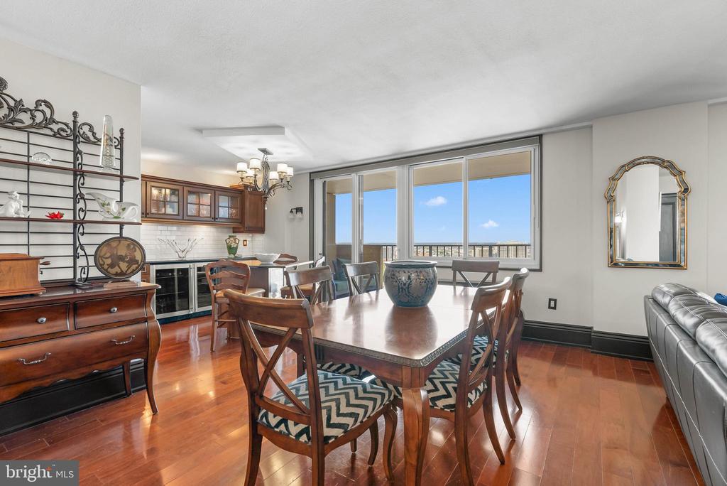 1901 JOHN F KENNEDY BOULEVARD 45 2806