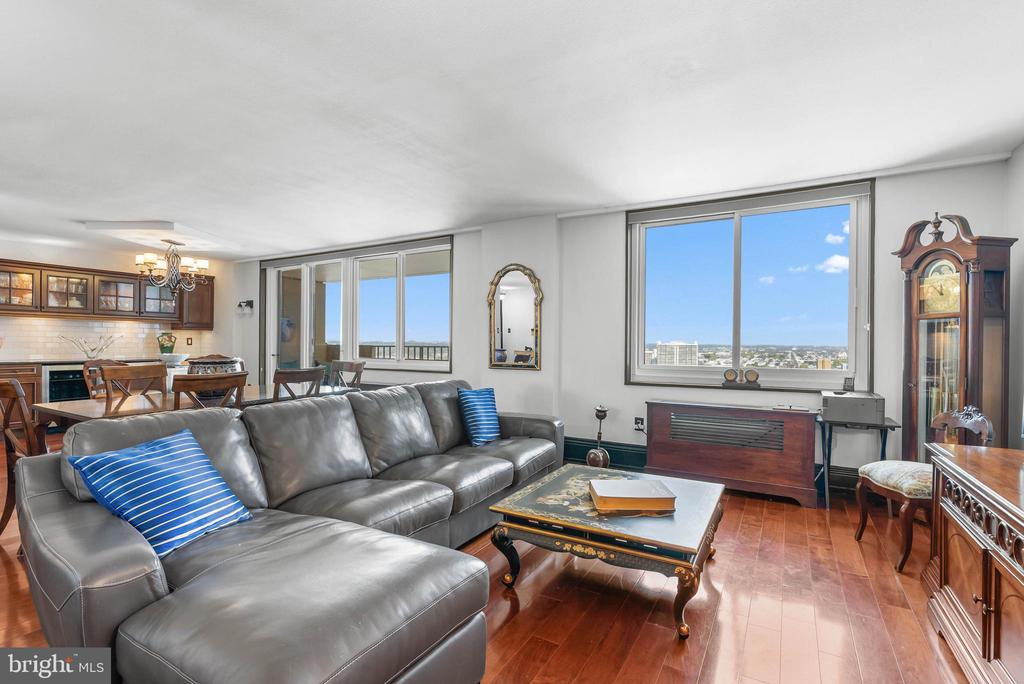 1901 JOHN F KENNEDY BOULEVARD 45 2806