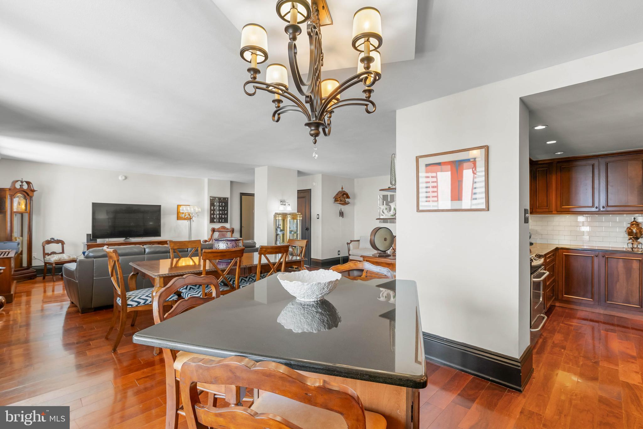 1901 JOHN F KENNEDY BOULEVARD 45 2806