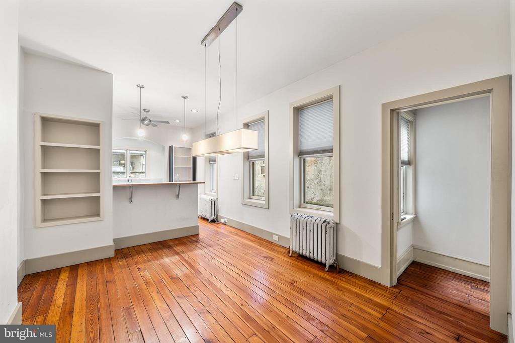 1912 S 15TH STREET