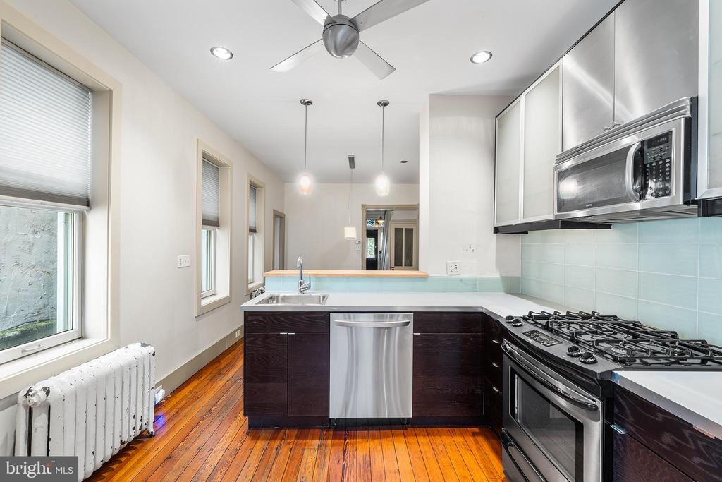 1912 S 15TH STREET