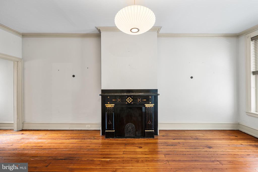 1912 S 15TH STREET