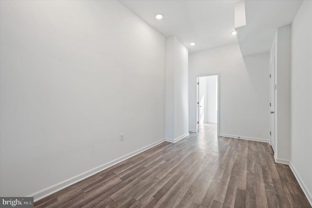 2132 N 18TH STREET