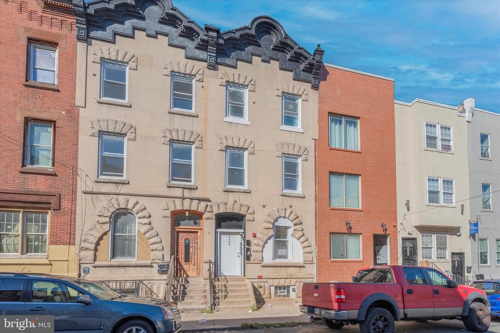 2132 N 18TH STREET