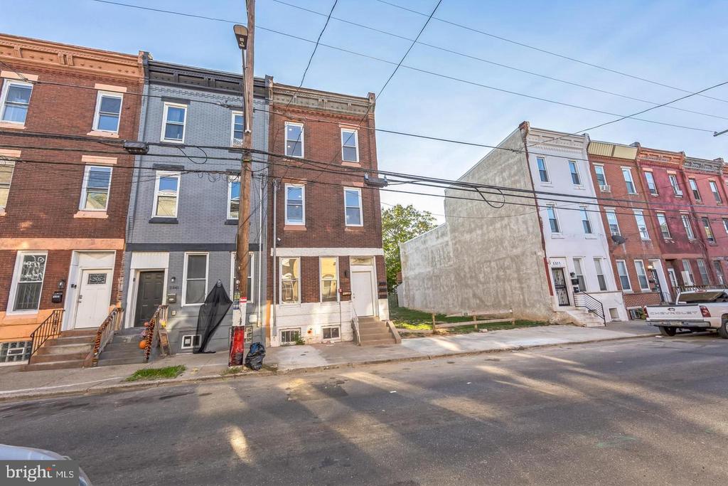 2339 N 17TH STREET