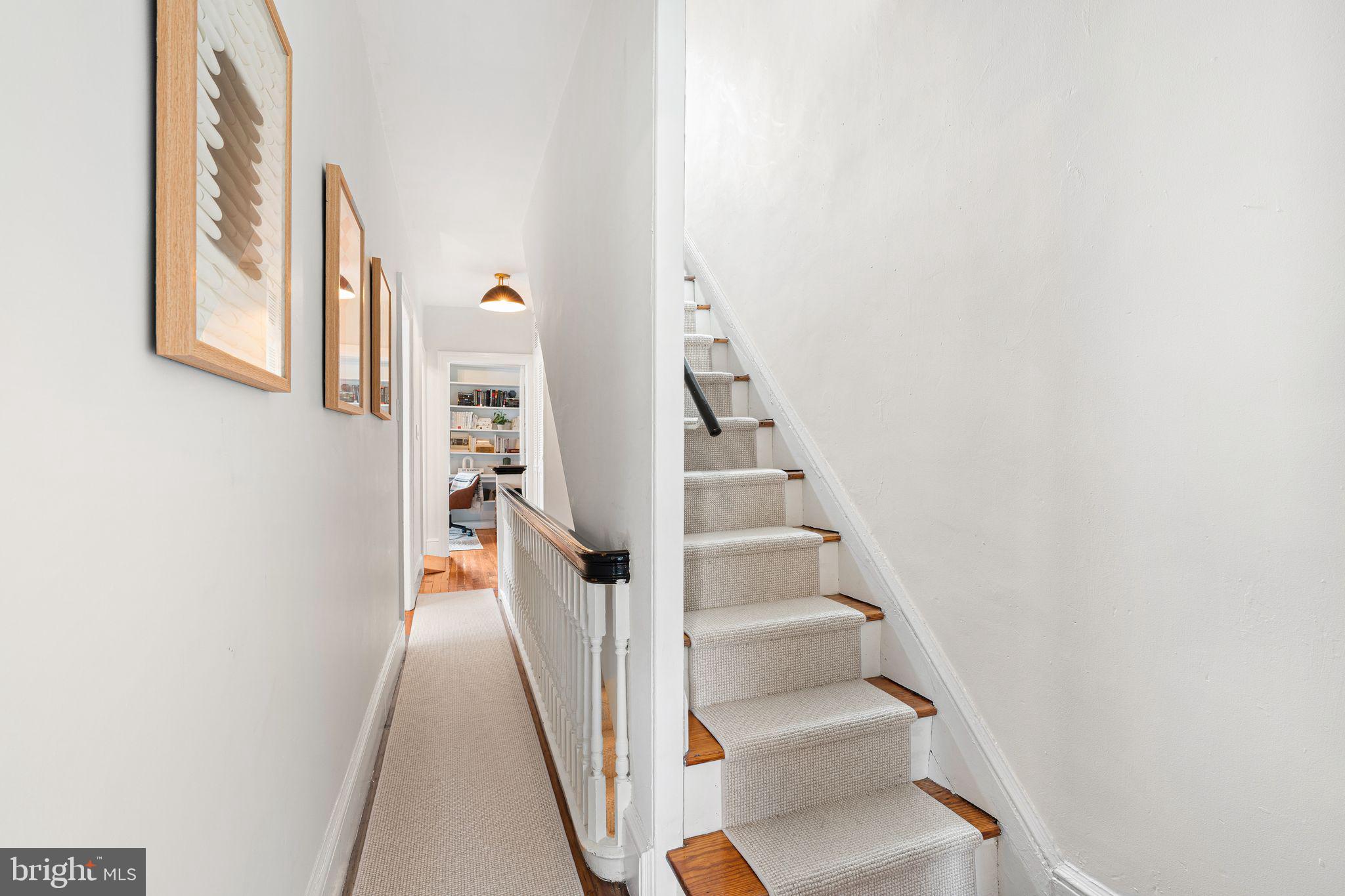 225 E GRAVERS LANE