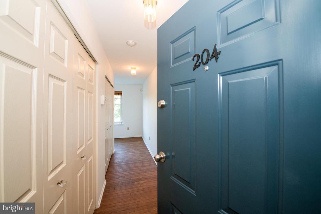 2701 PENNSYLVANIA AVENUE D204