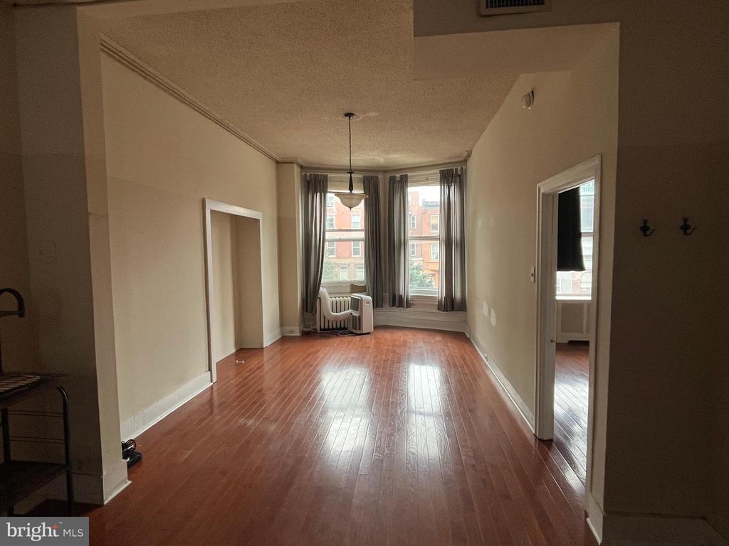 1315 S BROAD STREET 2F