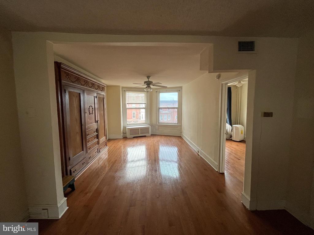 1315 S BROAD STREET 3F