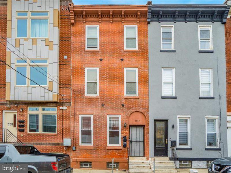 1912 INGERSOLL STREET