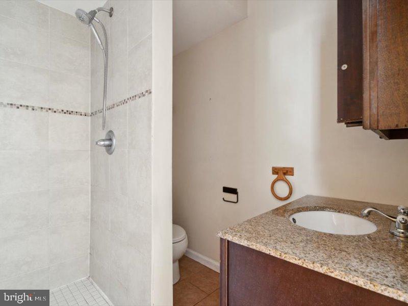 1912 INGERSOLL STREET