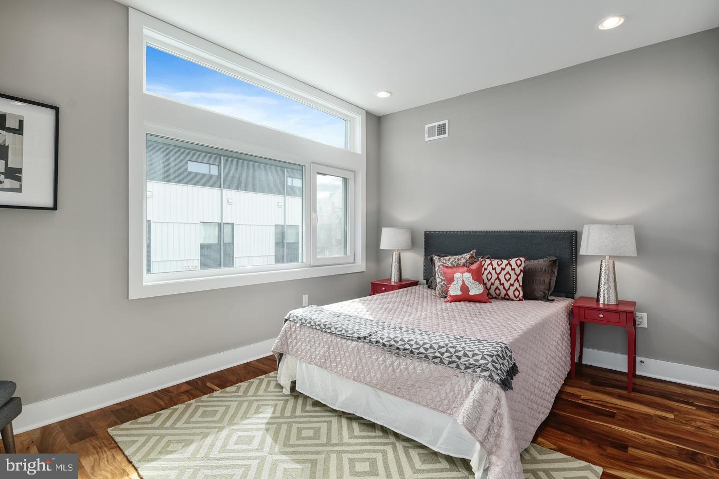 1124 N AMERICAN STREET 1