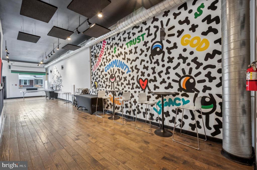 6812 CHEW AVENUE 1ST FLOOR