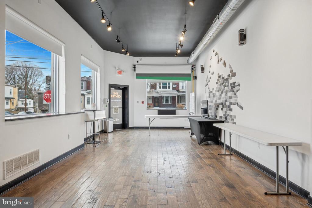 6812 CHEW AVENUE 1ST FLOOR