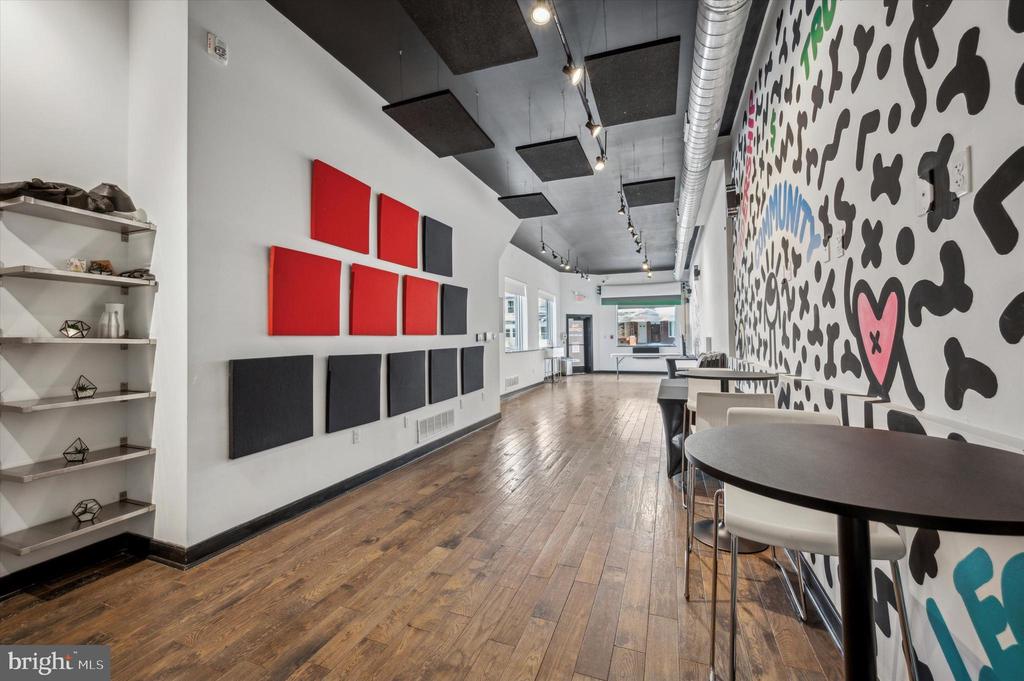 6812 CHEW AVENUE 1ST FLOOR