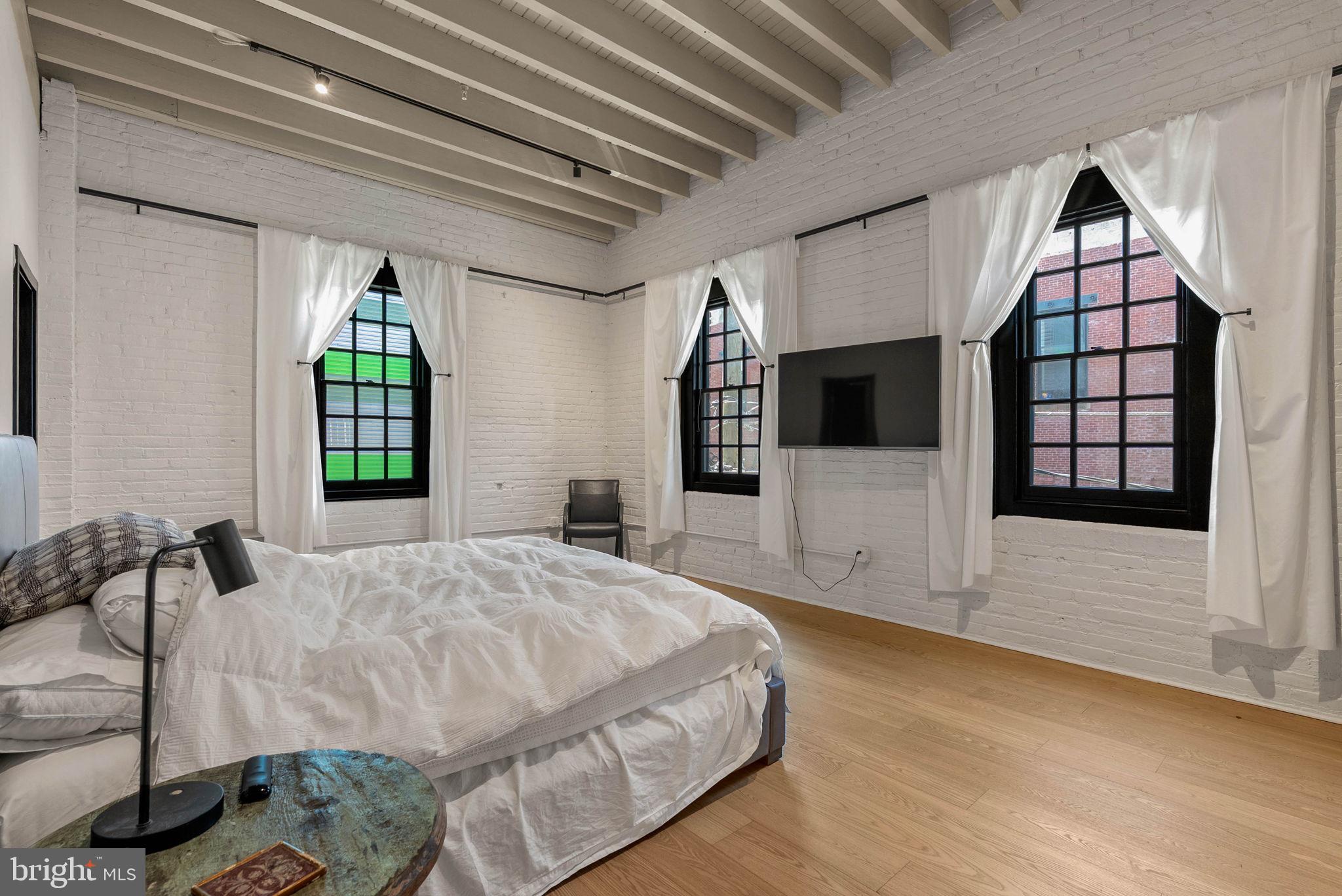 1521 N 31ST STREET 31 300