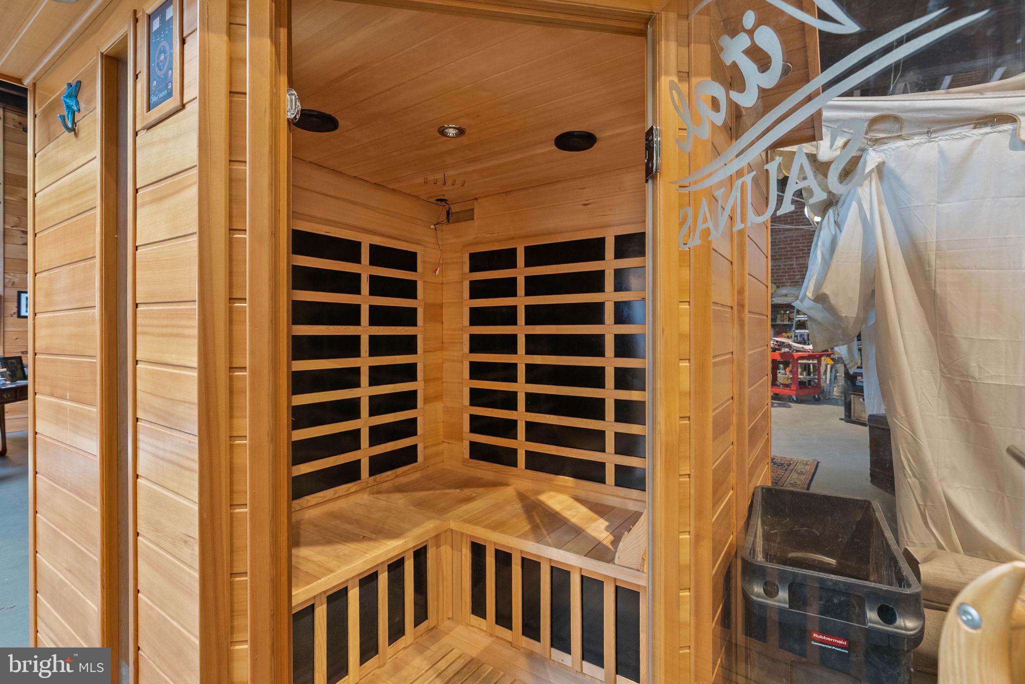 1521 N 31ST STREET 31 300