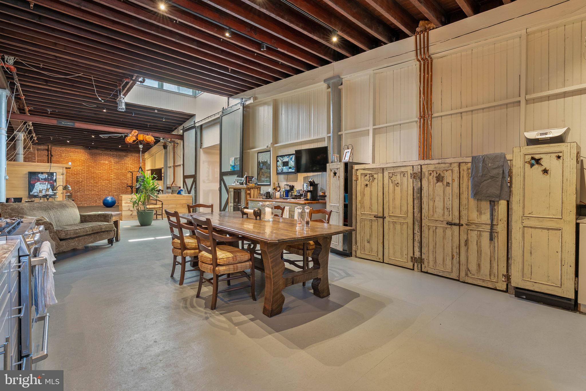 1521 N 31ST STREET 31 300