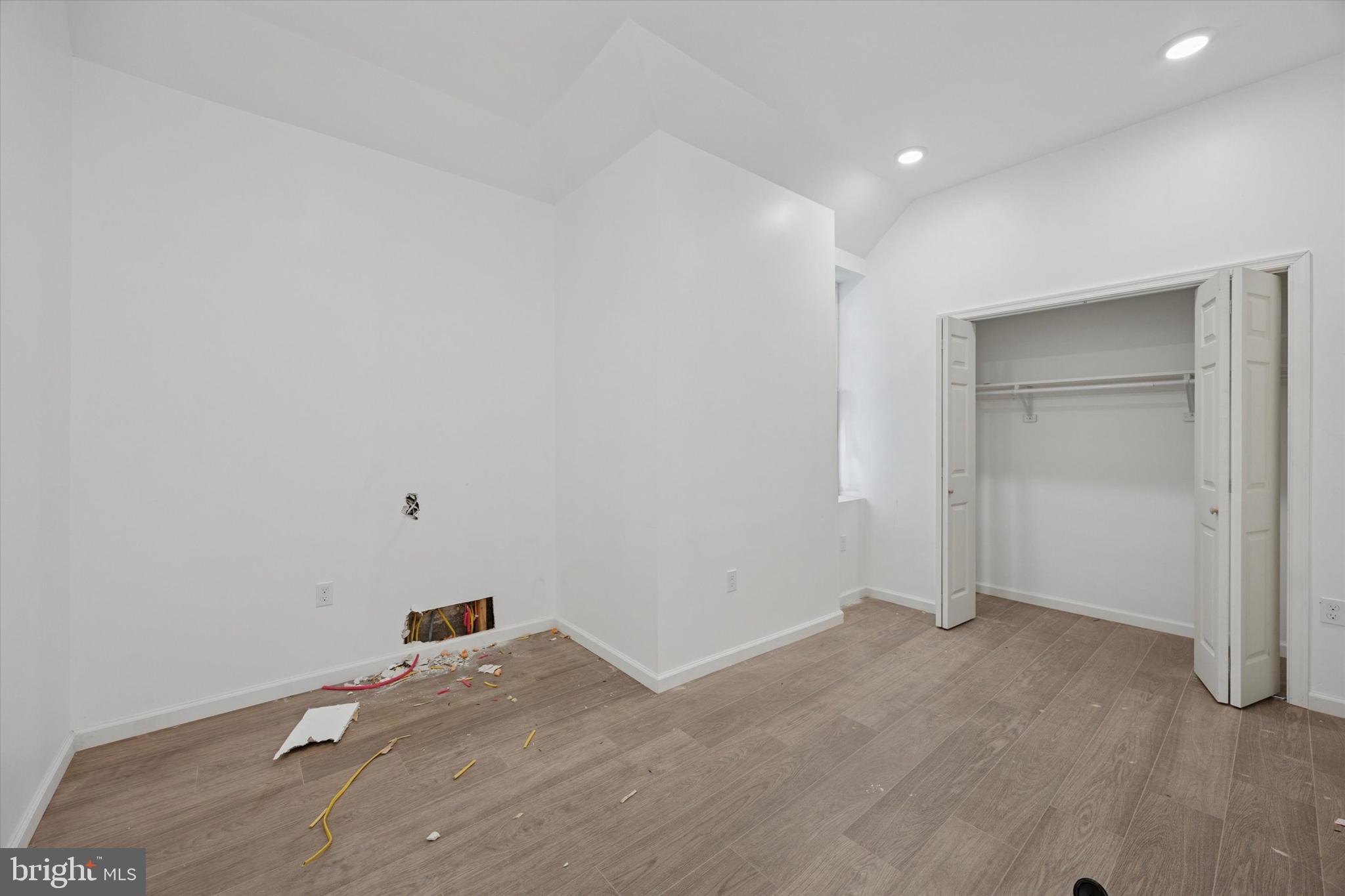 3208 W DIAMOND STREET