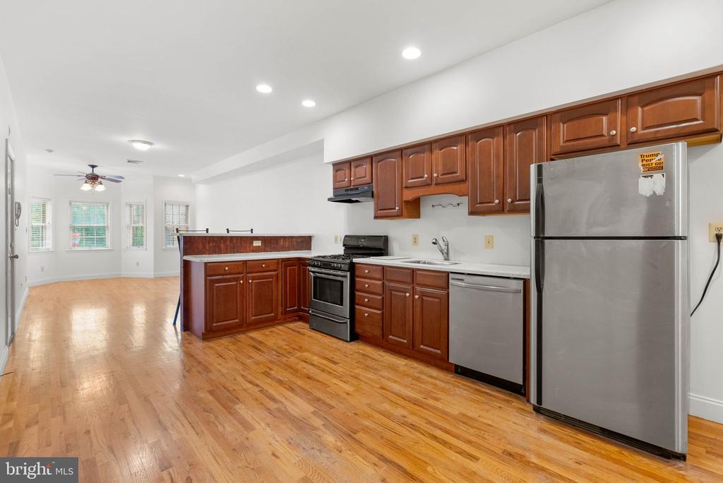 814 SOUTH STREET Unit: 2