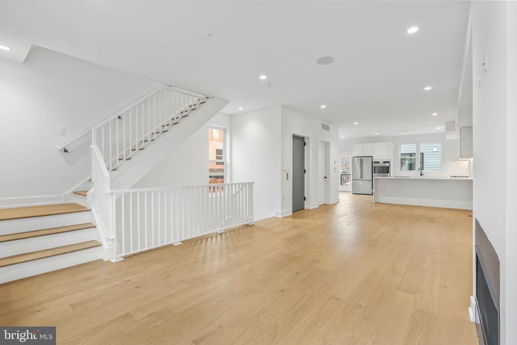 650 FAIRMOUNT AVENUE A2