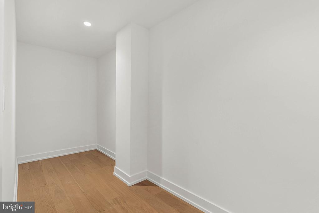 650 FAIRMOUNT AVENUE A2