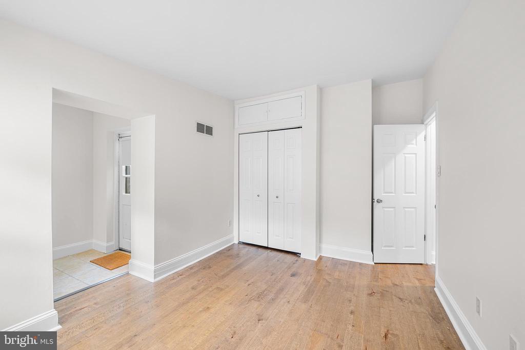 2231 GREEN STREET 5