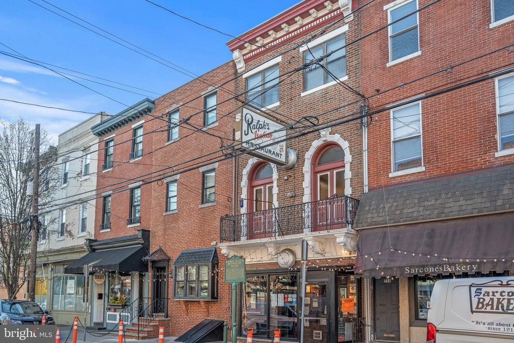 700 S 10TH STREET 2F