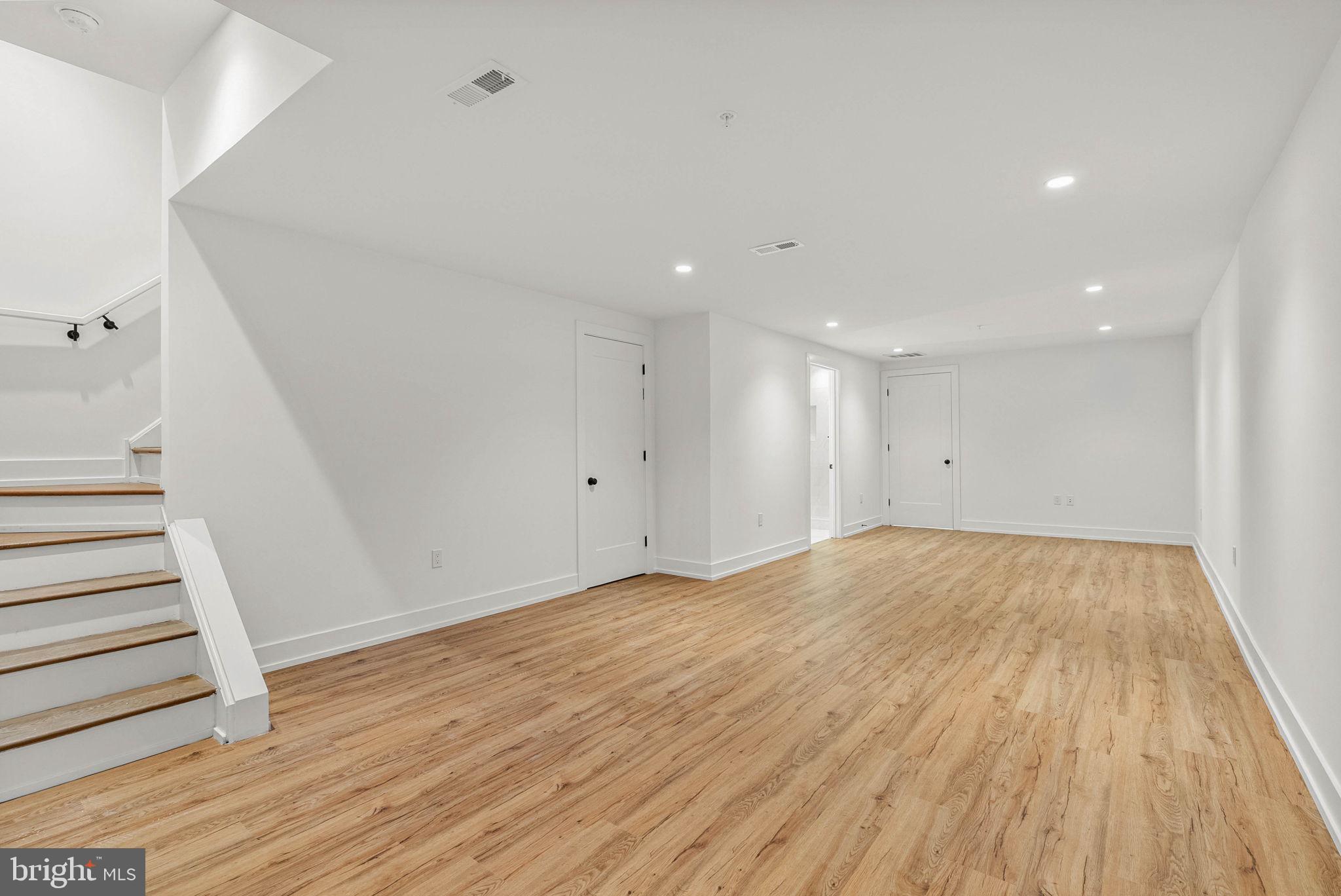 660 FAIRMOUNT AVENUE